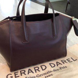 Classic Gerard Darel Black Visconti Handbag - like new! With tags